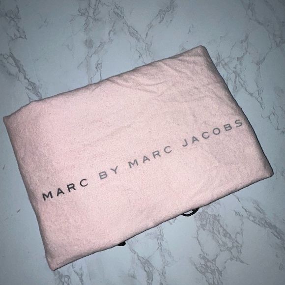 Marc Jacob Dust Bag - Picture 2 of 3